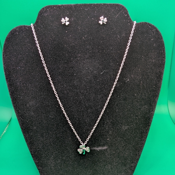 Avon Rhinestone Shamrock Necklace and Stud Earring Set 2013 - Picture 6 of 7
